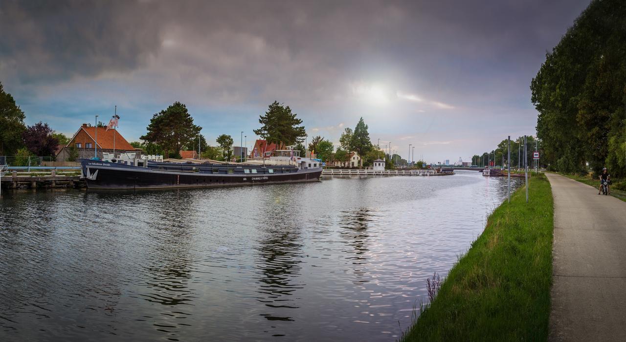 Oudenburg B&B Droomboot المظهر الخارجي الصورة