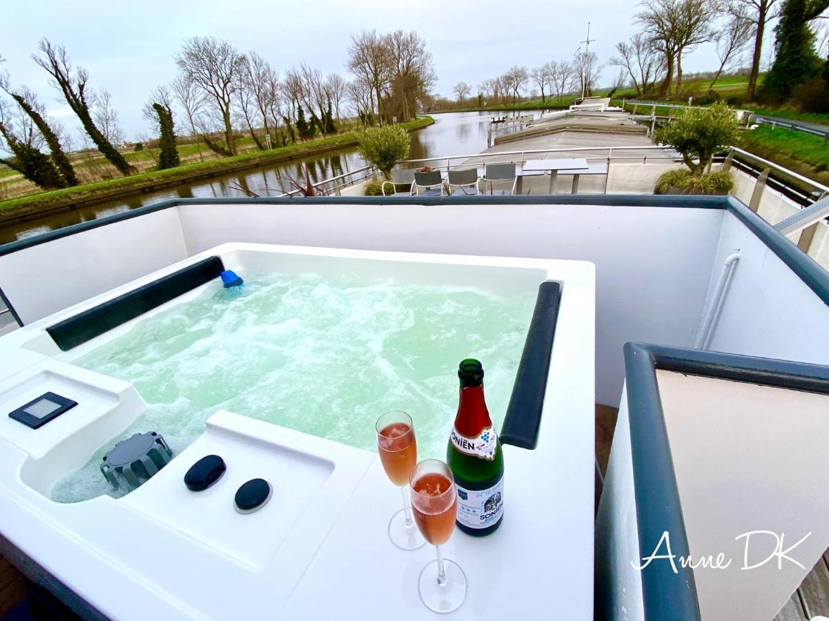 Oudenburg B&B Droomboot المظهر الخارجي الصورة